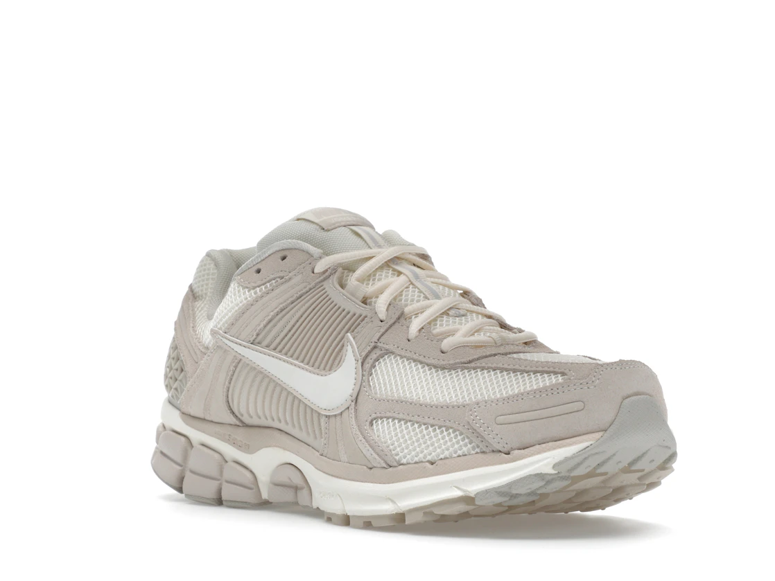 Vue 6 de Nike Zoom Vomero 5 Light Orewood Brown