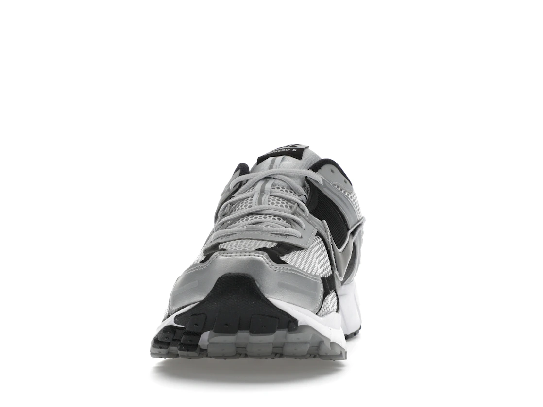 Vue 11 de Nike Zoom Vomero 5 Metallic Silver Black