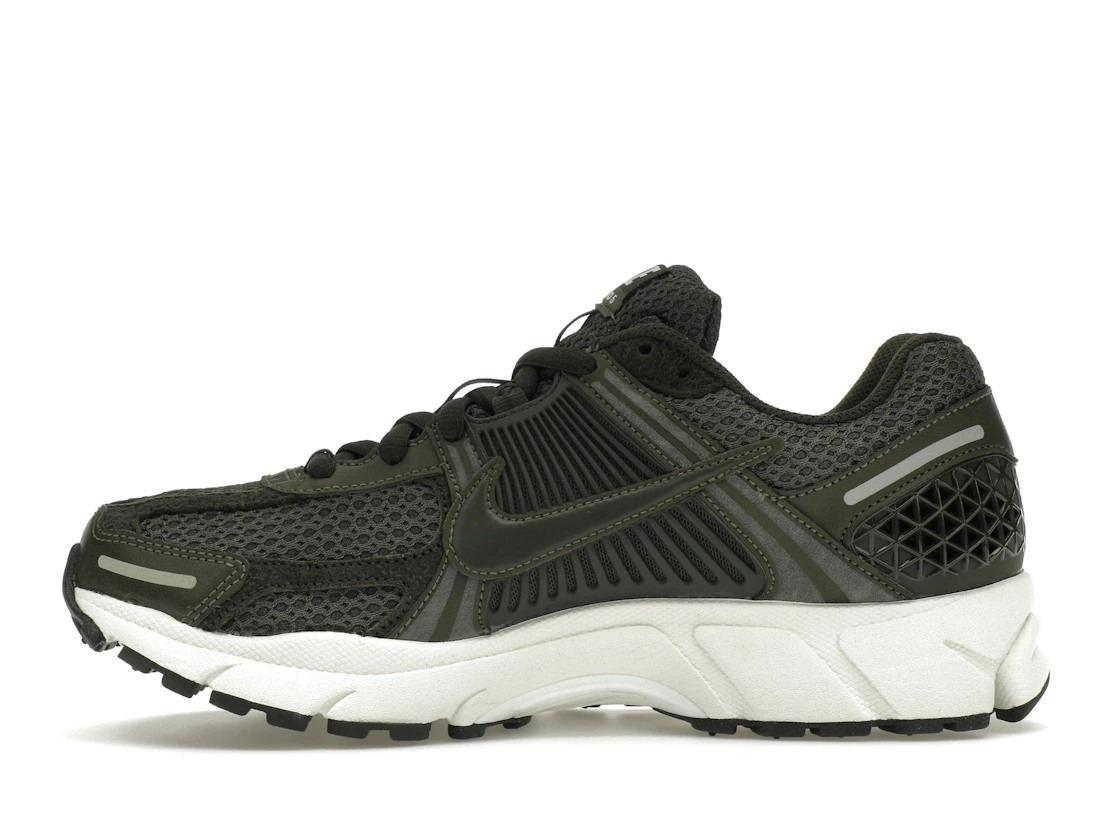Vue 19 de Nike Zoom Vomero 5 Sequoia 