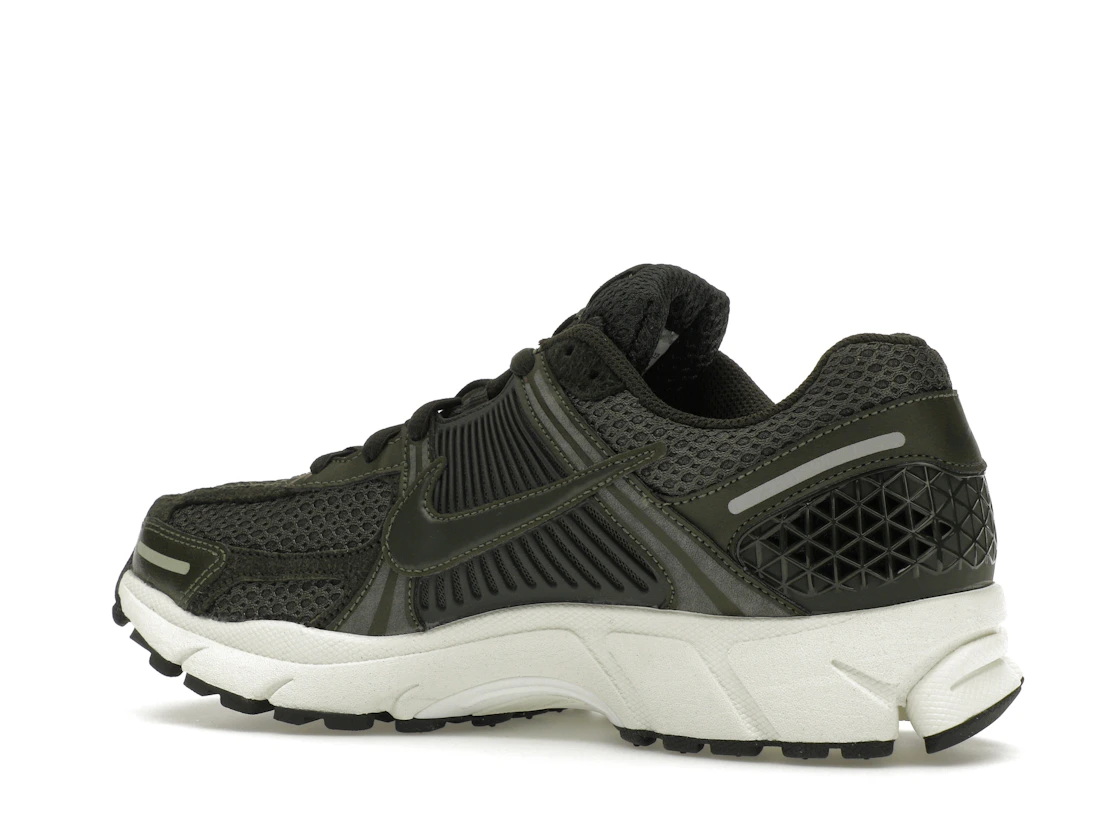 Vue 22 de Nike Zoom Vomero 5 Sequoia 