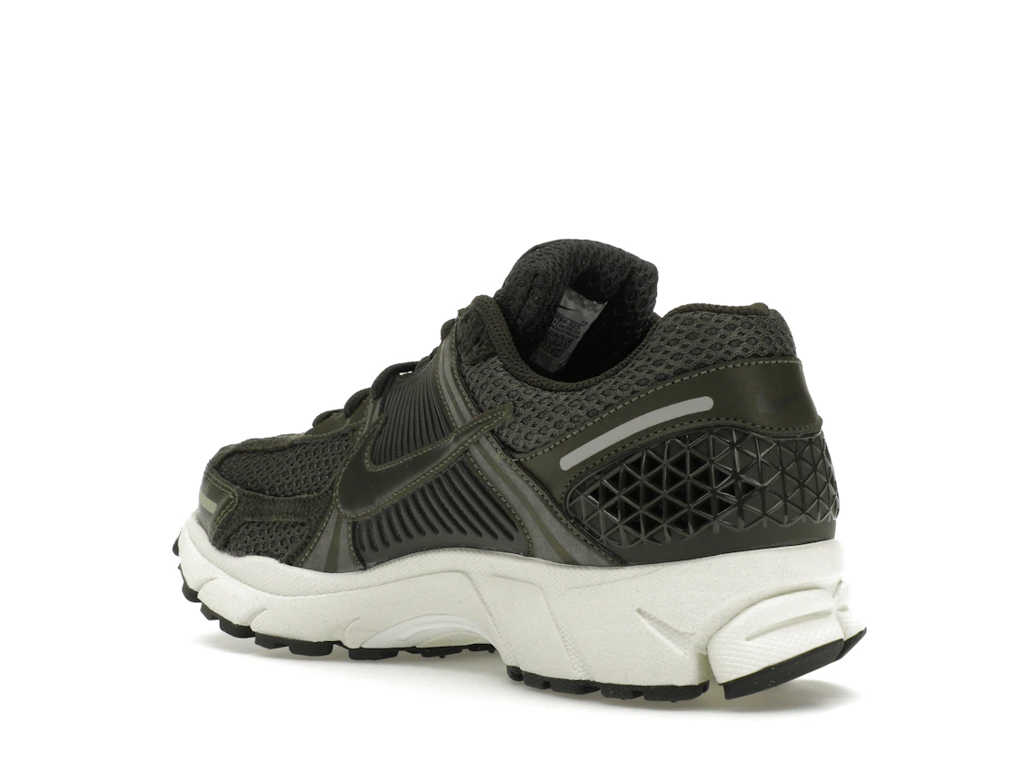 Vue 24 de Nike Zoom Vomero 5 Sequoia 