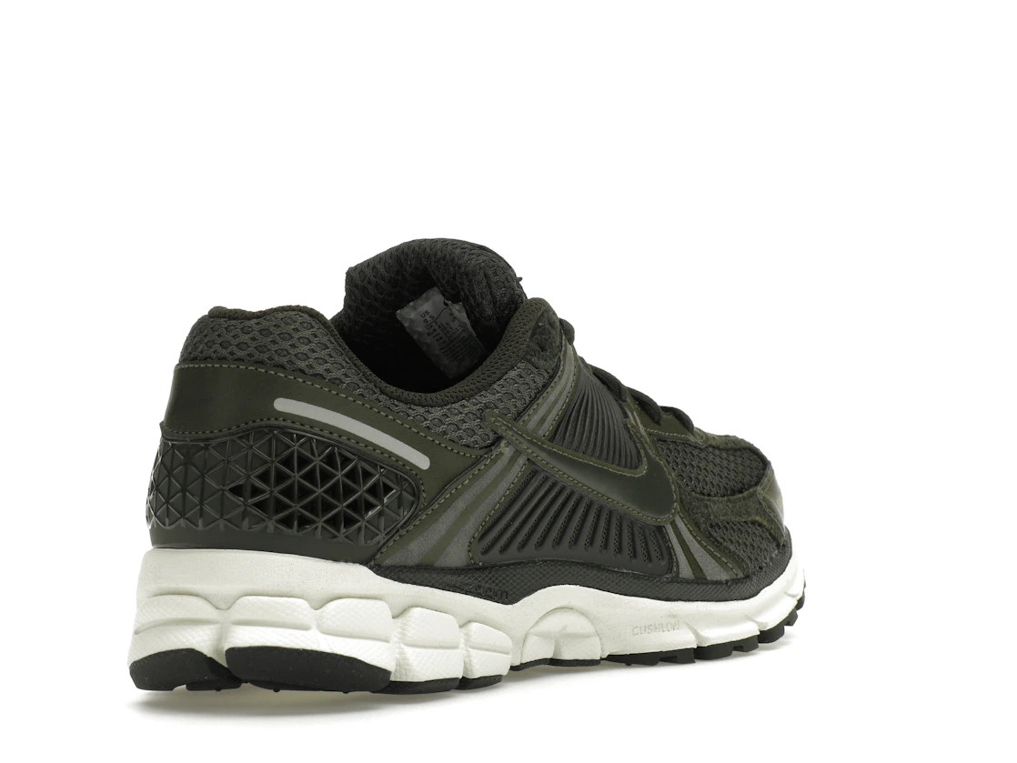 Vue 32 de Nike Zoom Vomero 5 Sequoia 