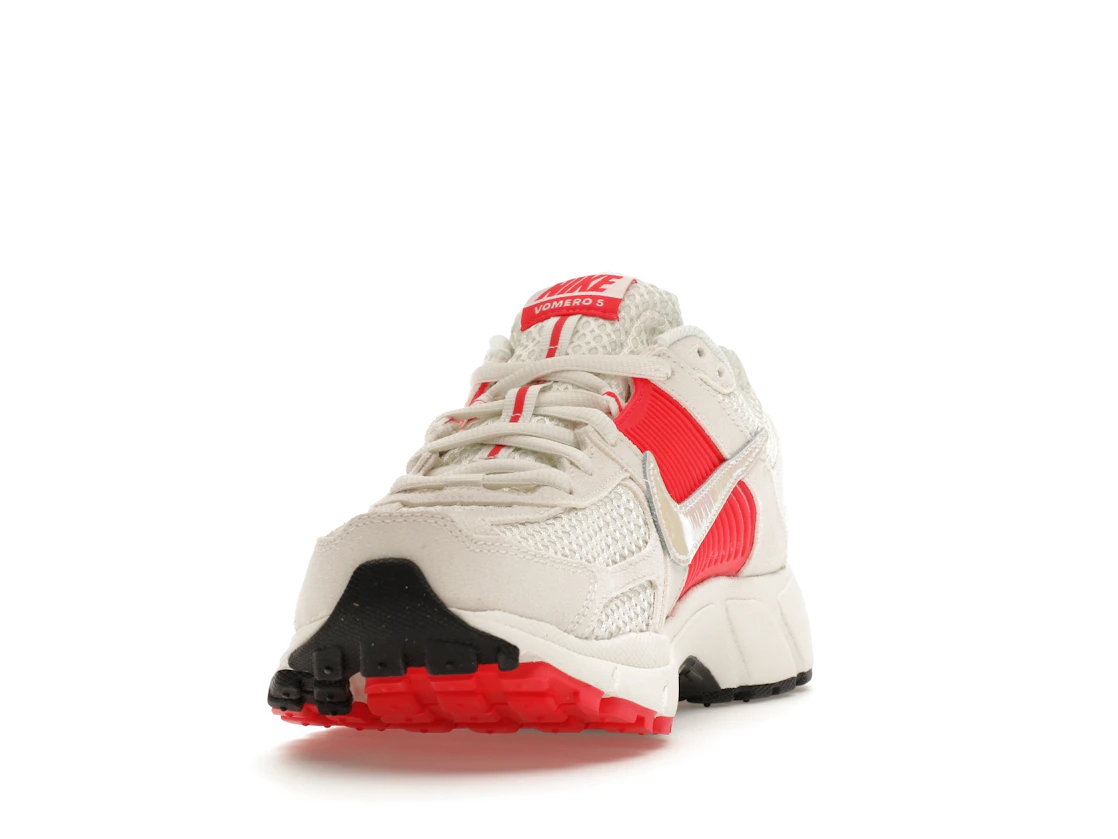 Vue 12 de Nike Zoom Vomero 5 Siren Red 