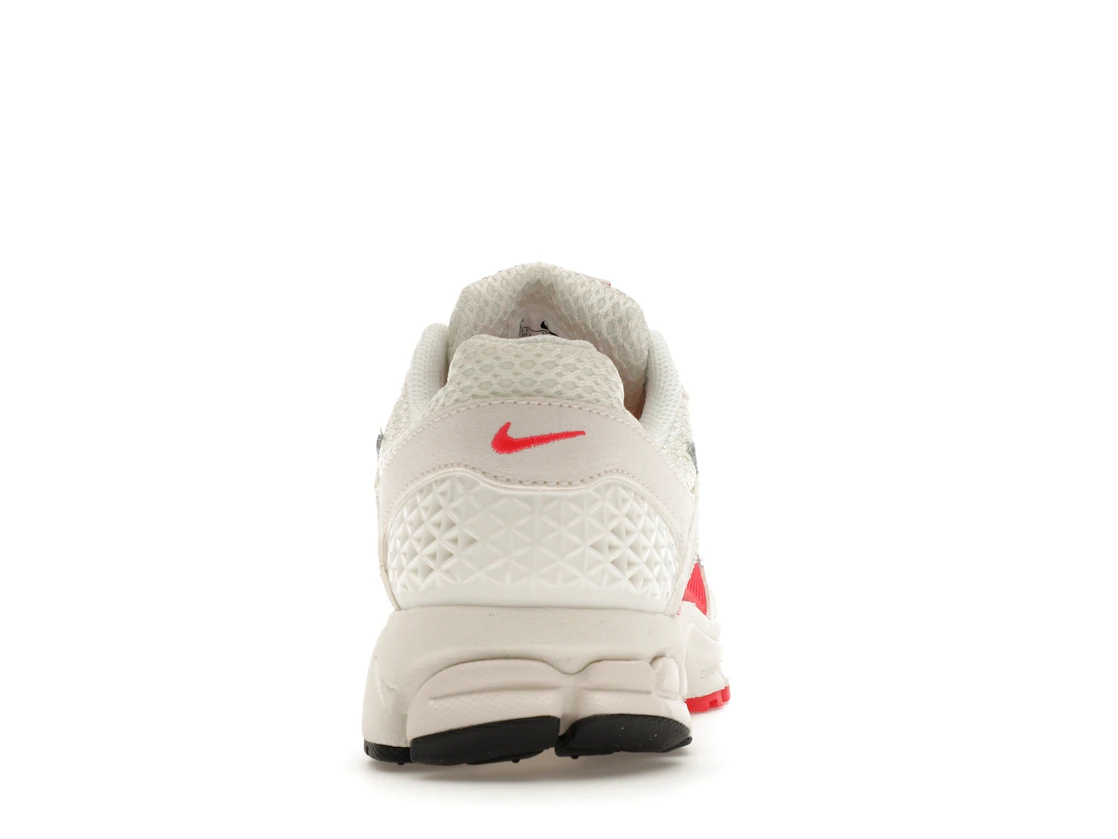 Vue 28 de Nike Zoom Vomero 5 Siren Red 