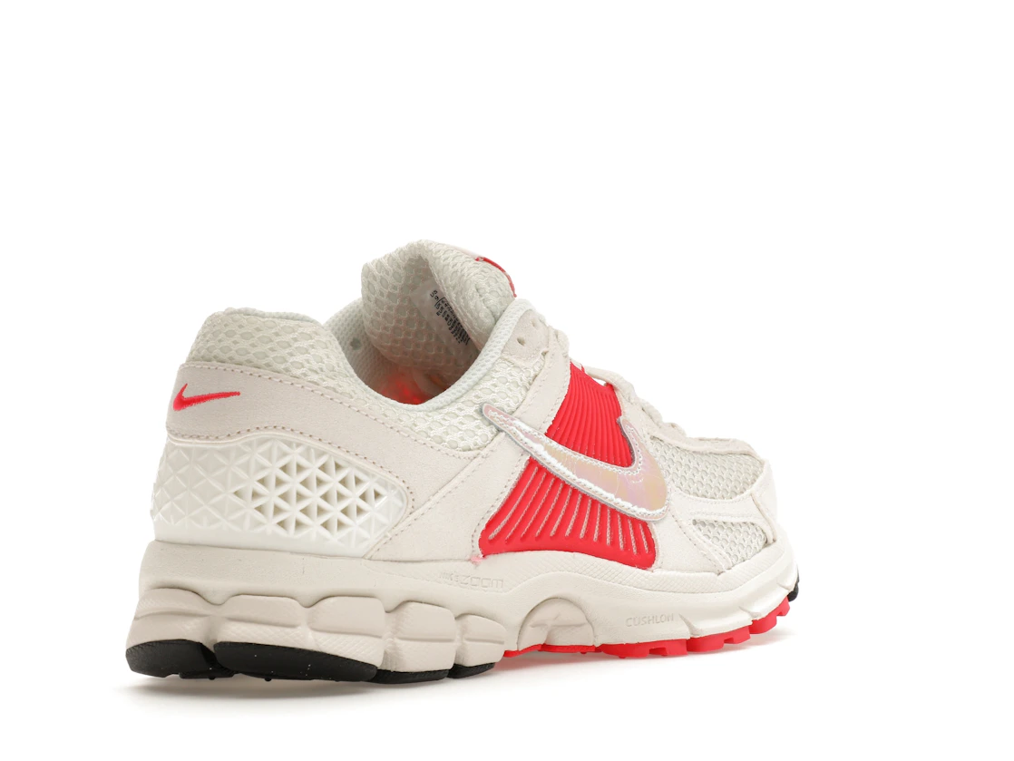 Vue 32 de Nike Zoom Vomero 5 Siren Red 