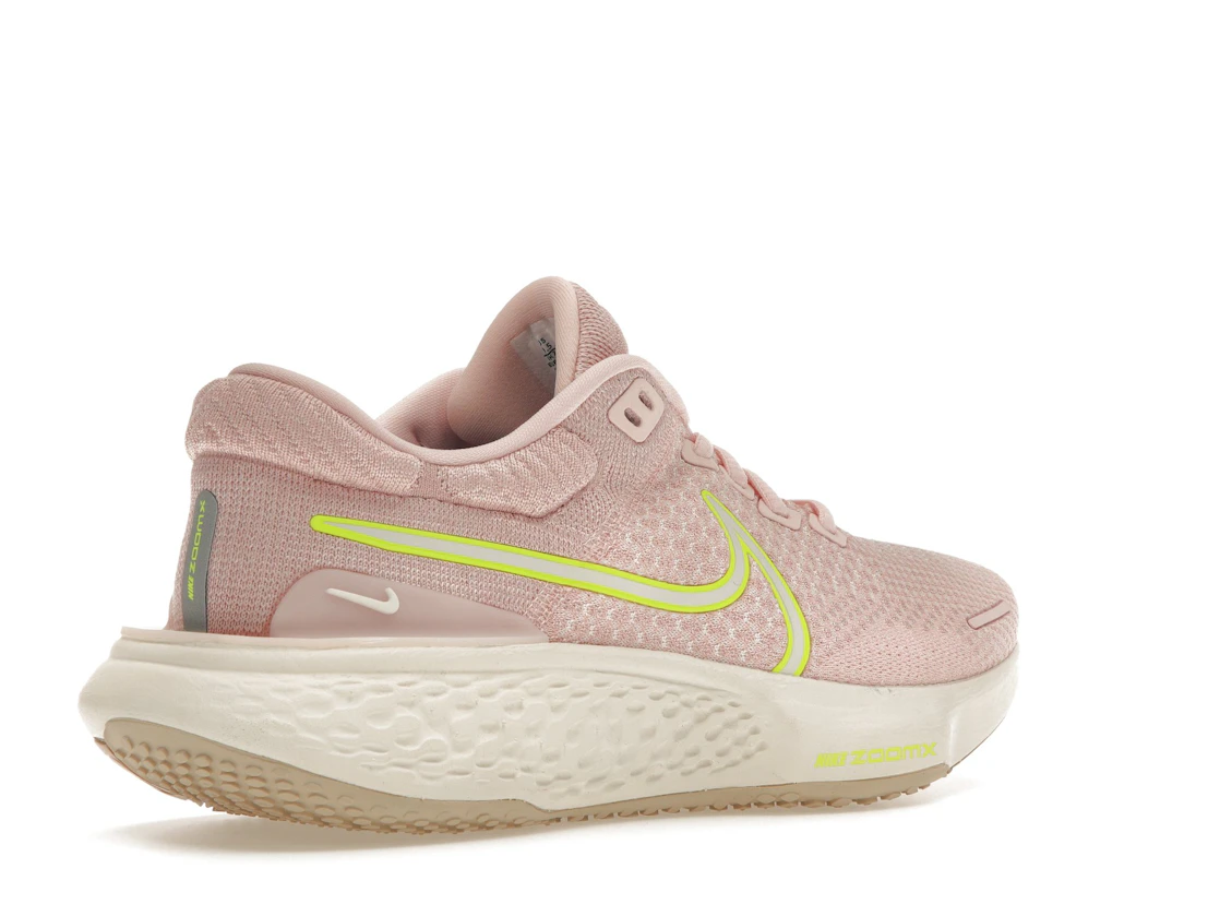 Vue 33 de Nike ZoomX Invincible Run Flyknit 2 Atmosphere Pink Oxford 