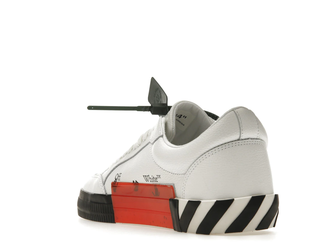 Vue 25 de OFF-WHITE Vulc Low Leather White Black SS22