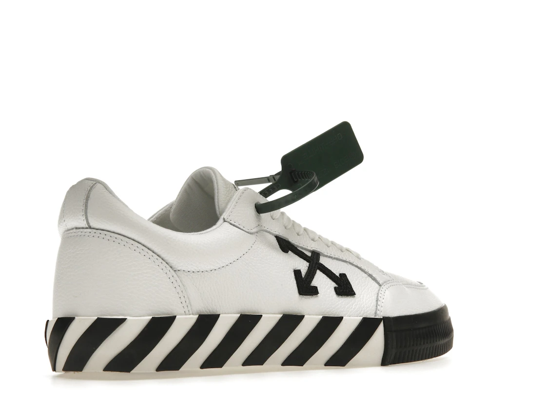 Vue 33 de OFF-WHITE Vulc Low Leather White Black SS22
