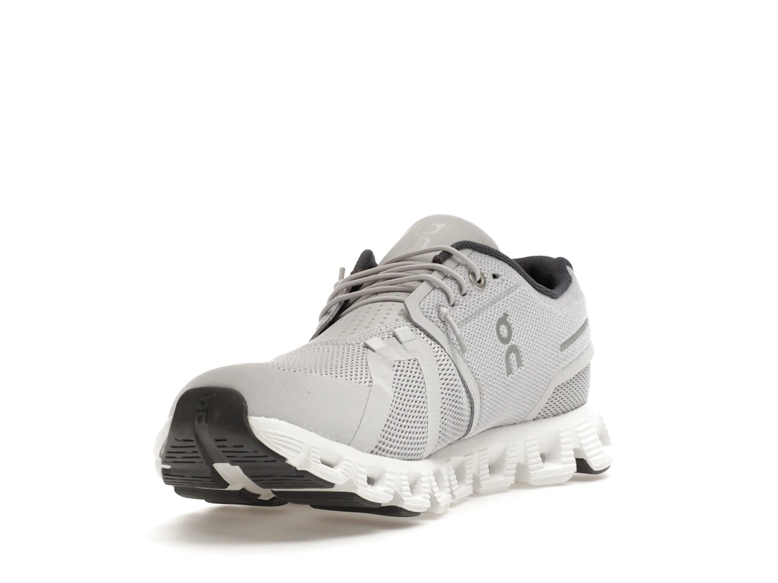 Vue 13 de On Running Cloud 5 Glacier Grey White
