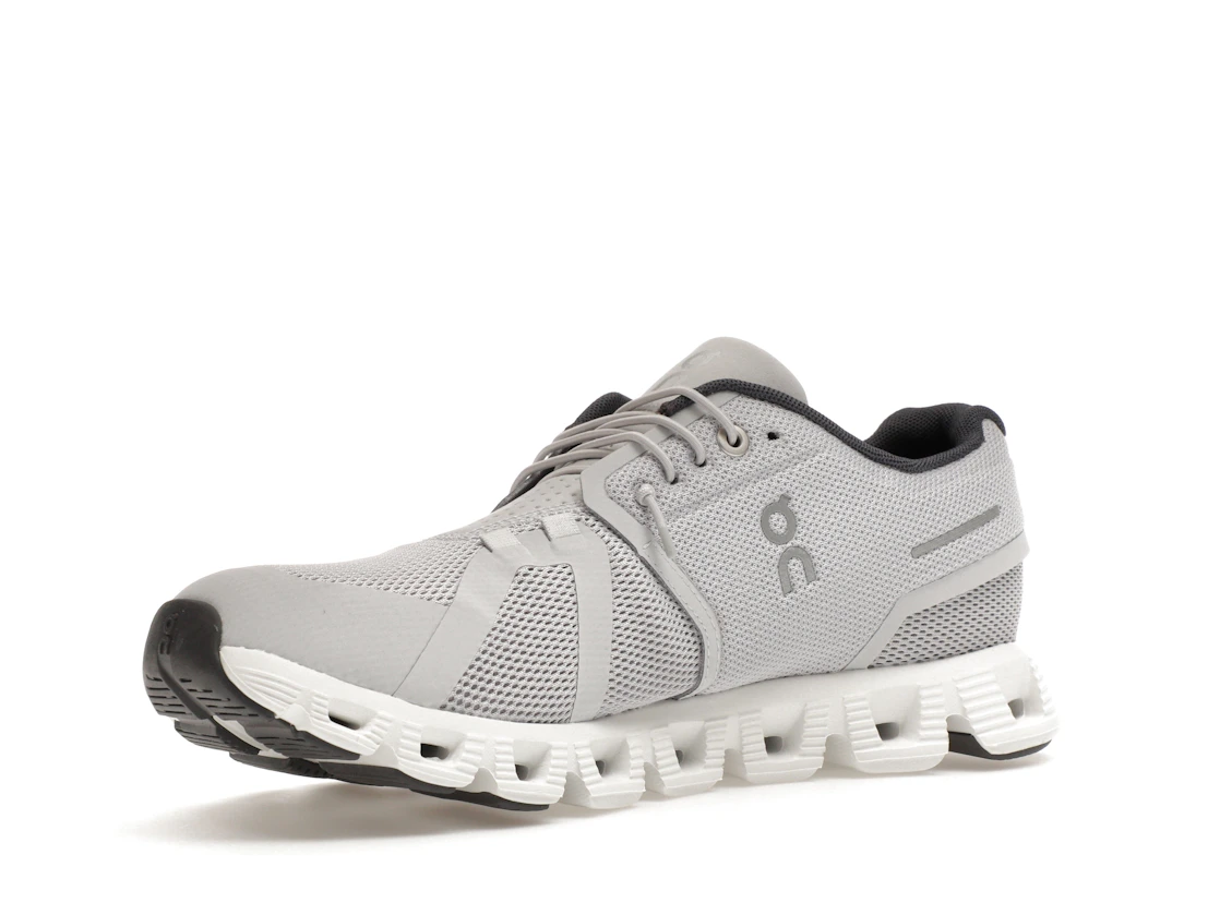Vue 15 de On Running Cloud 5 Glacier Grey White