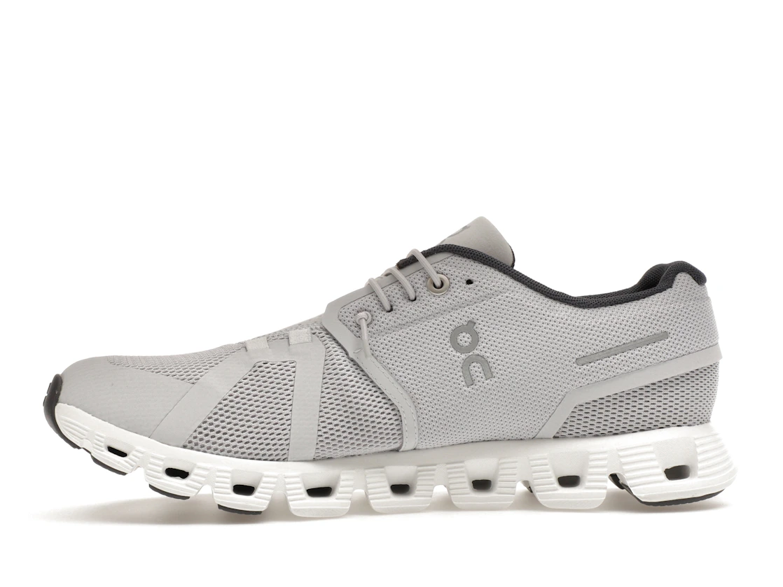Vue 18 de On Running Cloud 5 Glacier Grey White