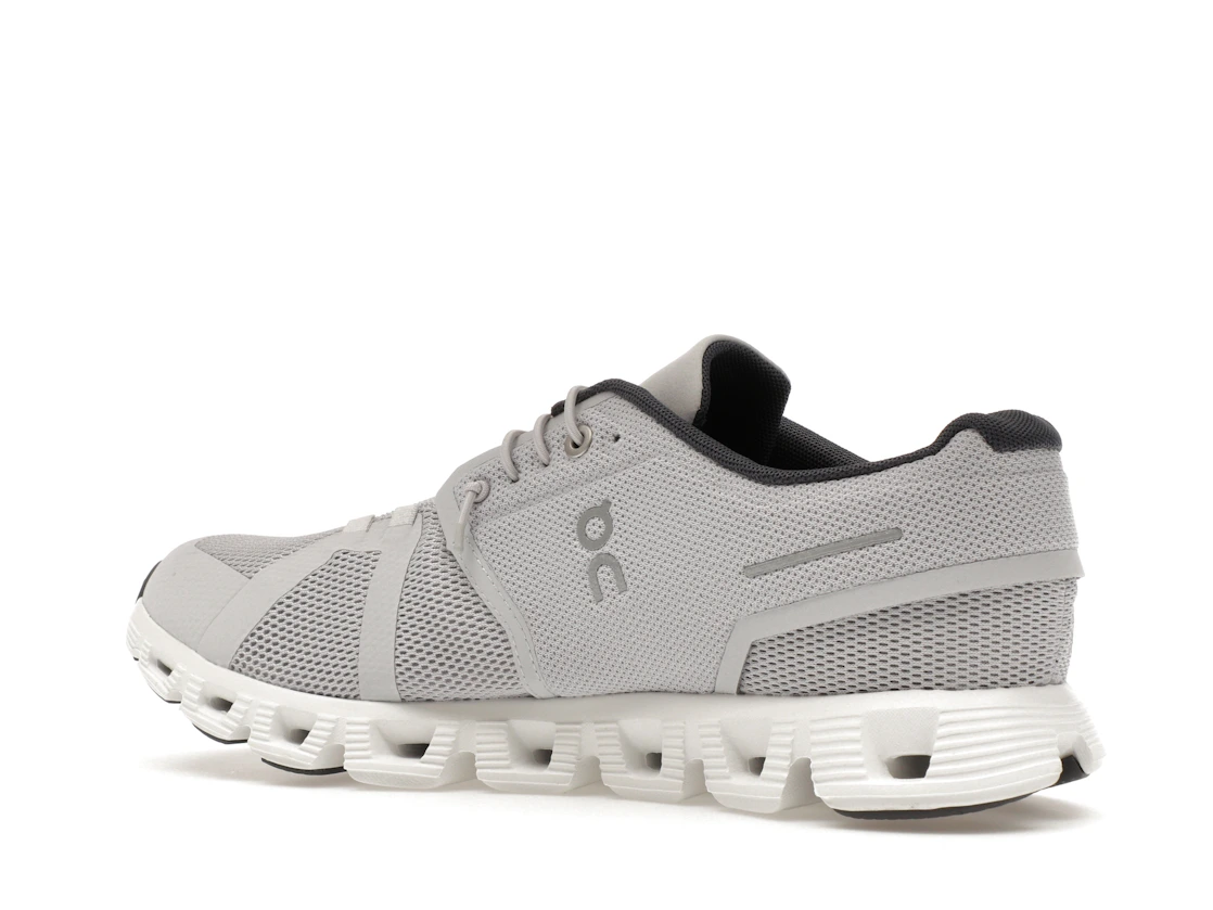 Vue 22 de On Running Cloud 5 Glacier Grey White