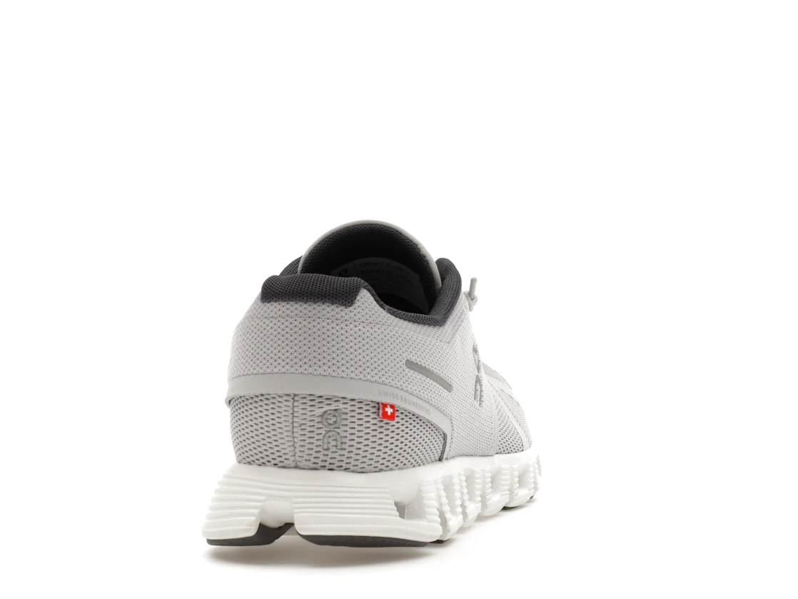 Vue 29 de On Running Cloud 5 Glacier Grey White
