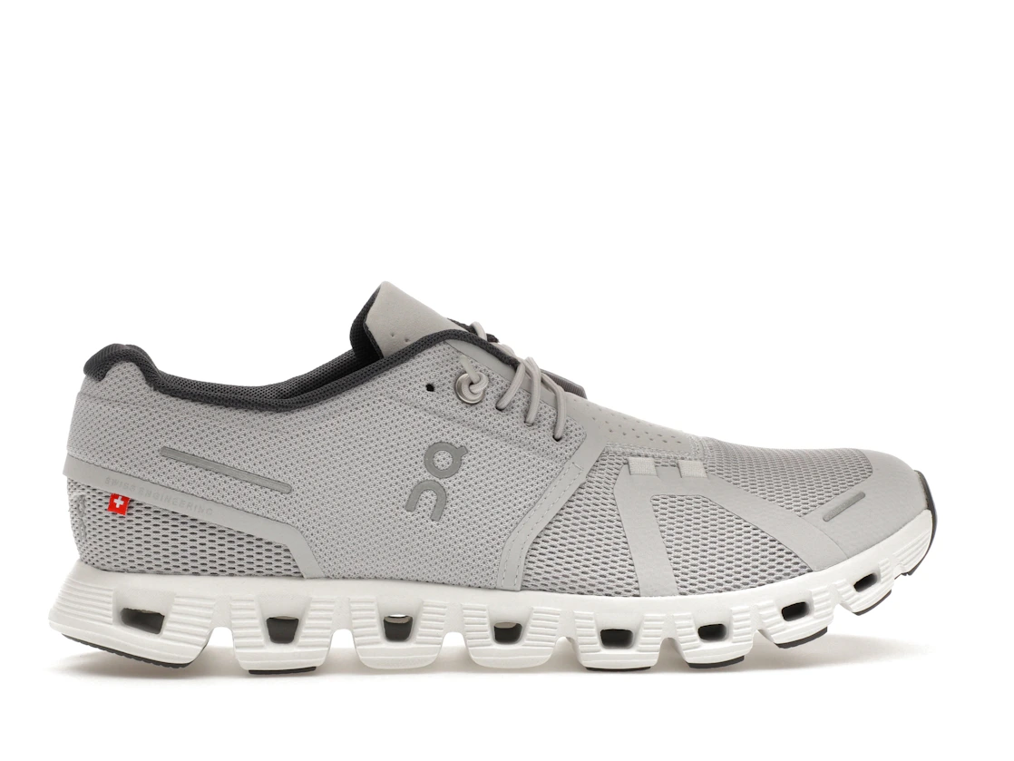 Vue 36 de On Running Cloud 5 Glacier Grey White