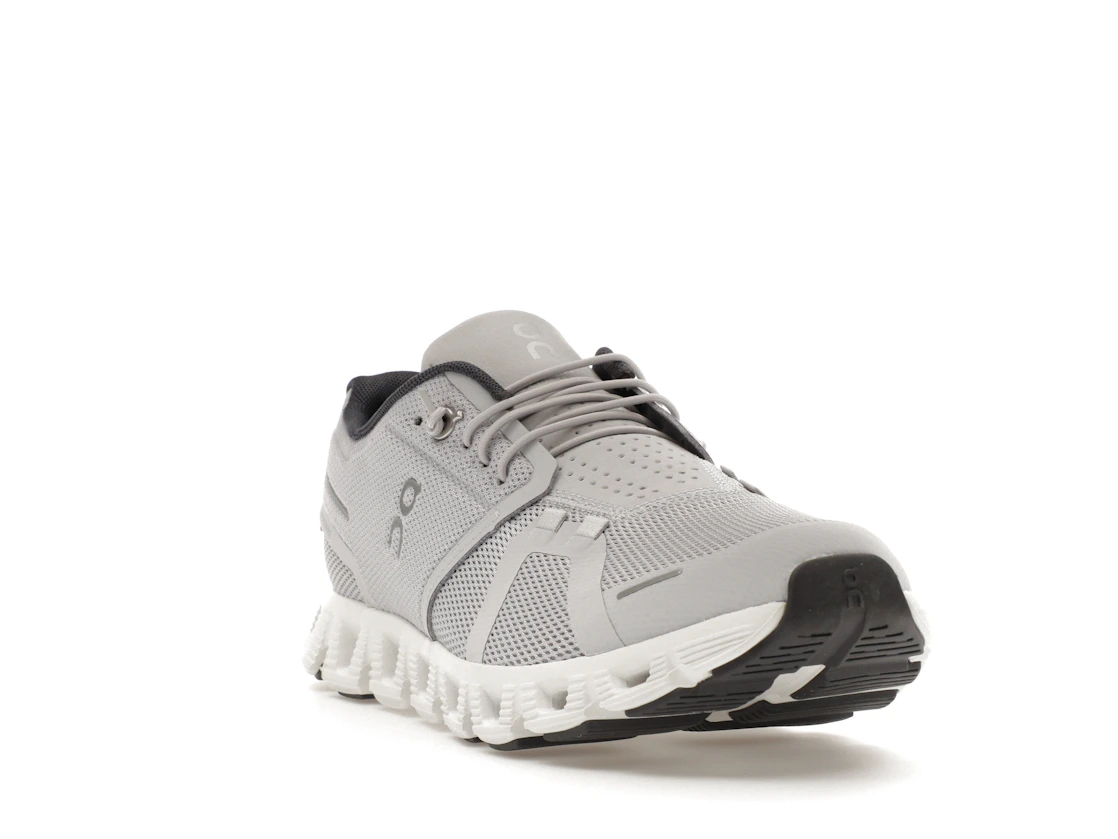 Vue 7 de On Running Cloud 5 Glacier Grey White