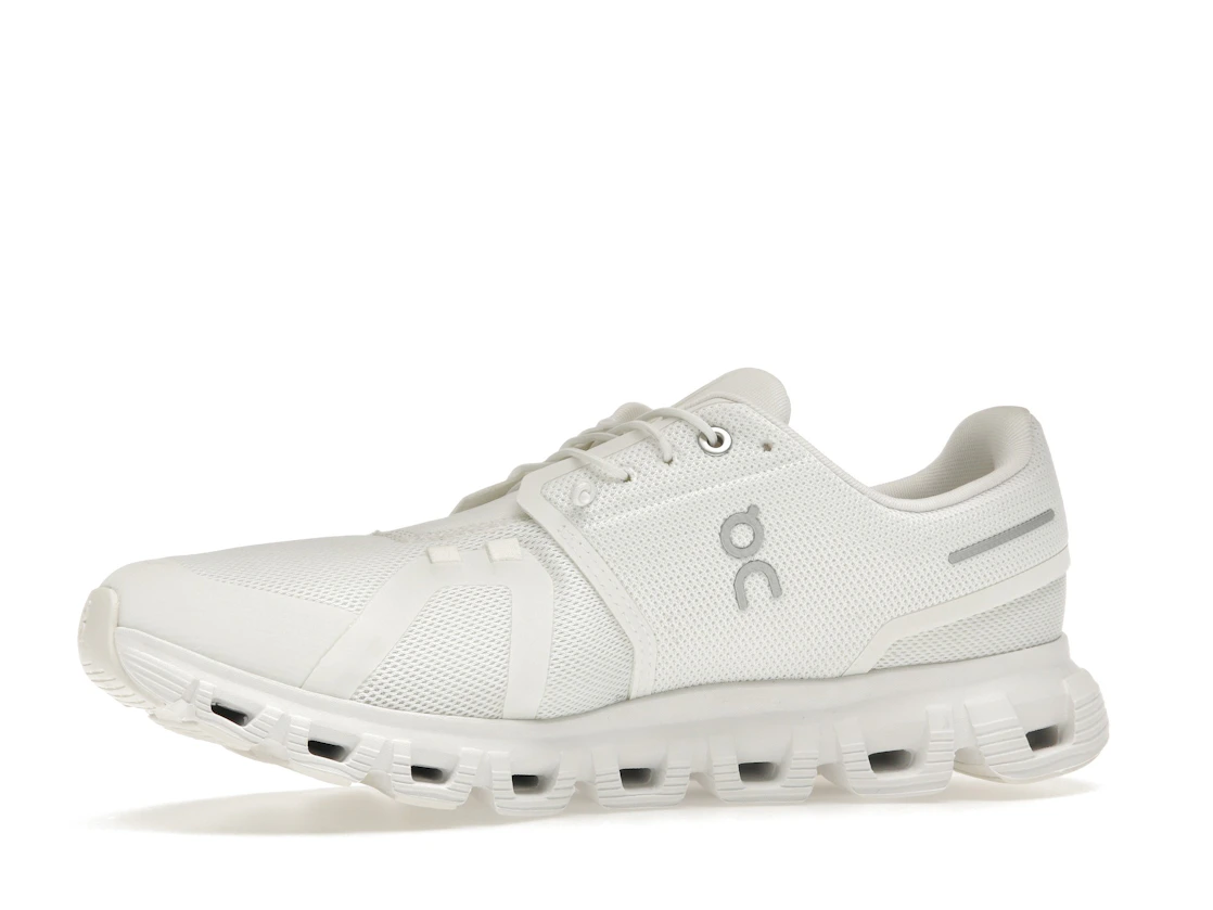 Vue 17 de On Running Cloud 6 All White