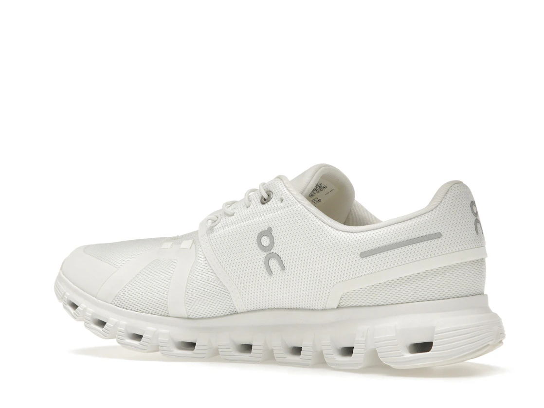 Vue 22 de On Running Cloud 6 All White