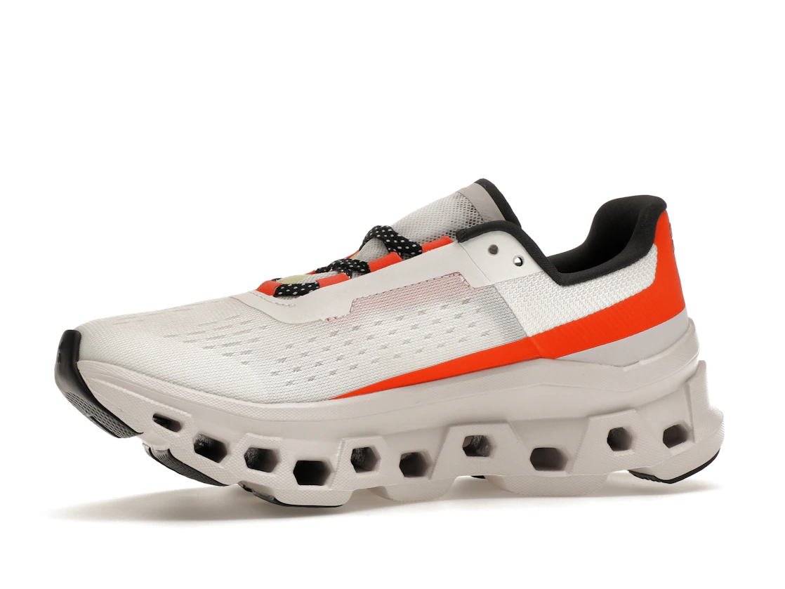 Vue 17 de On Running Cloudmonster Undyed-White Flame 