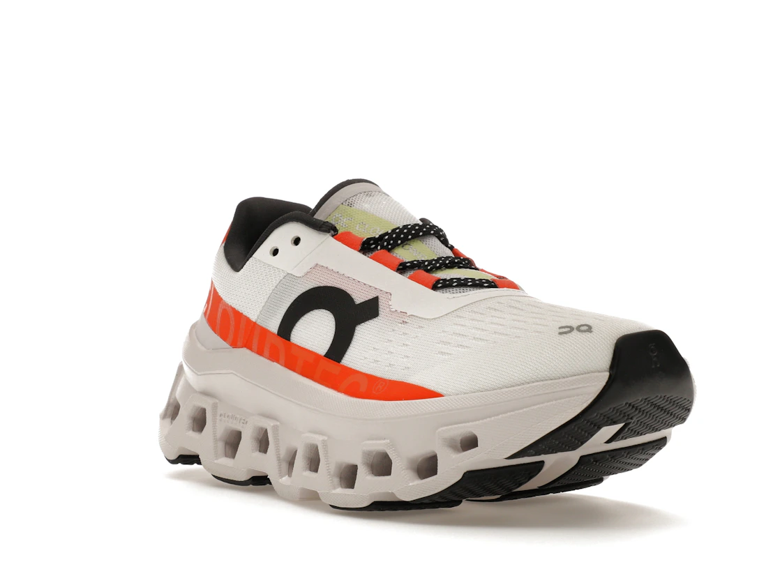 Vue 6 de On Running Cloudmonster Undyed-White Flame 