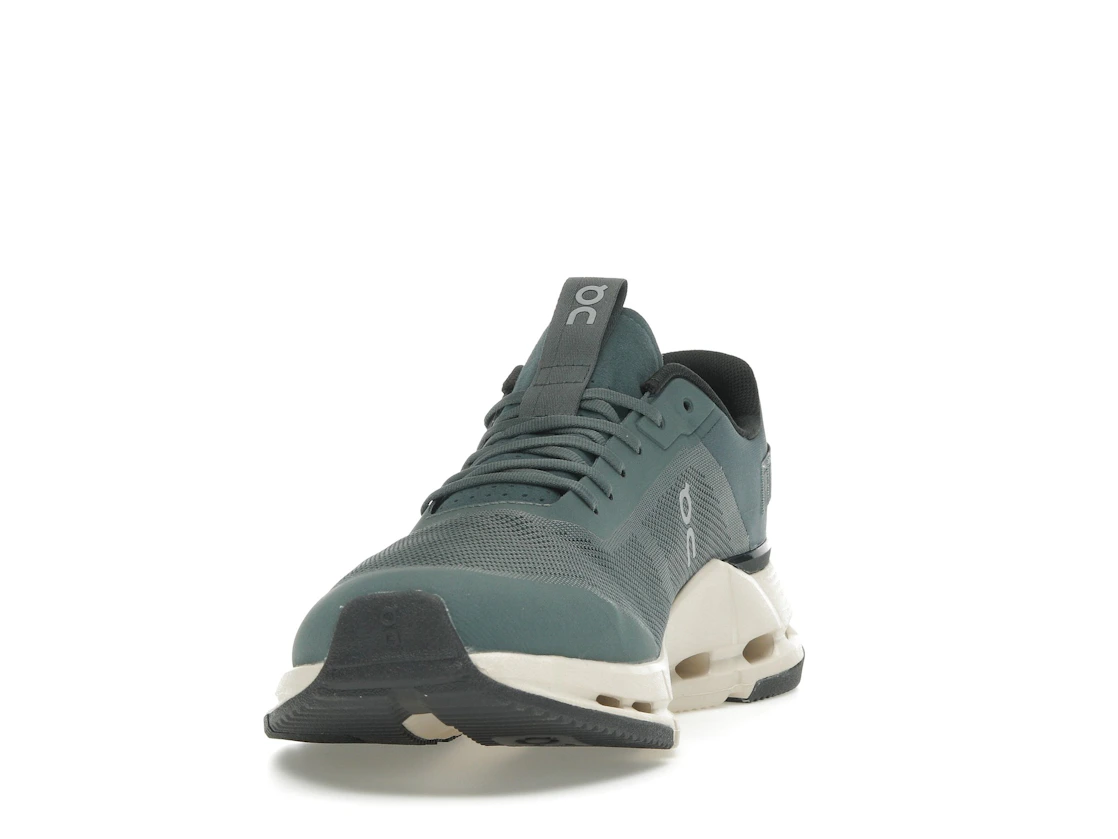 Vue 12 de On Running Cloudnova Form 2 TT Olive Cream