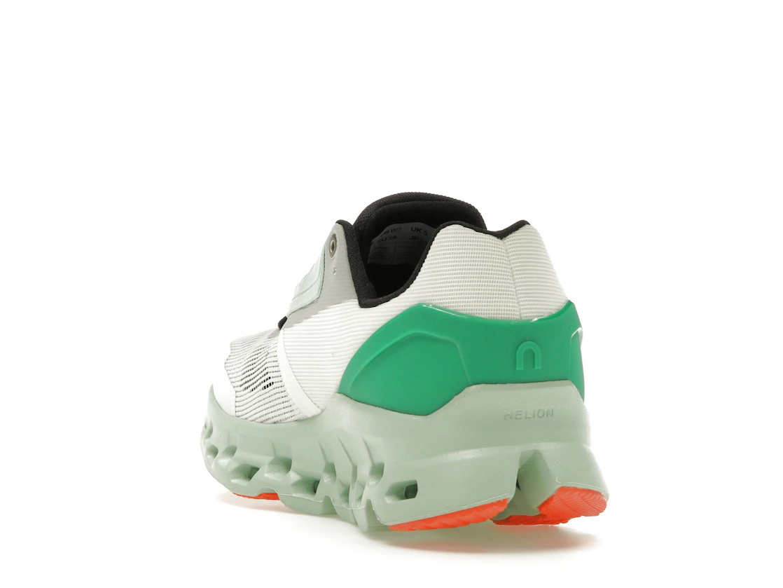 Vue 26 de On Running Cloudstratus Undyed White Creek 