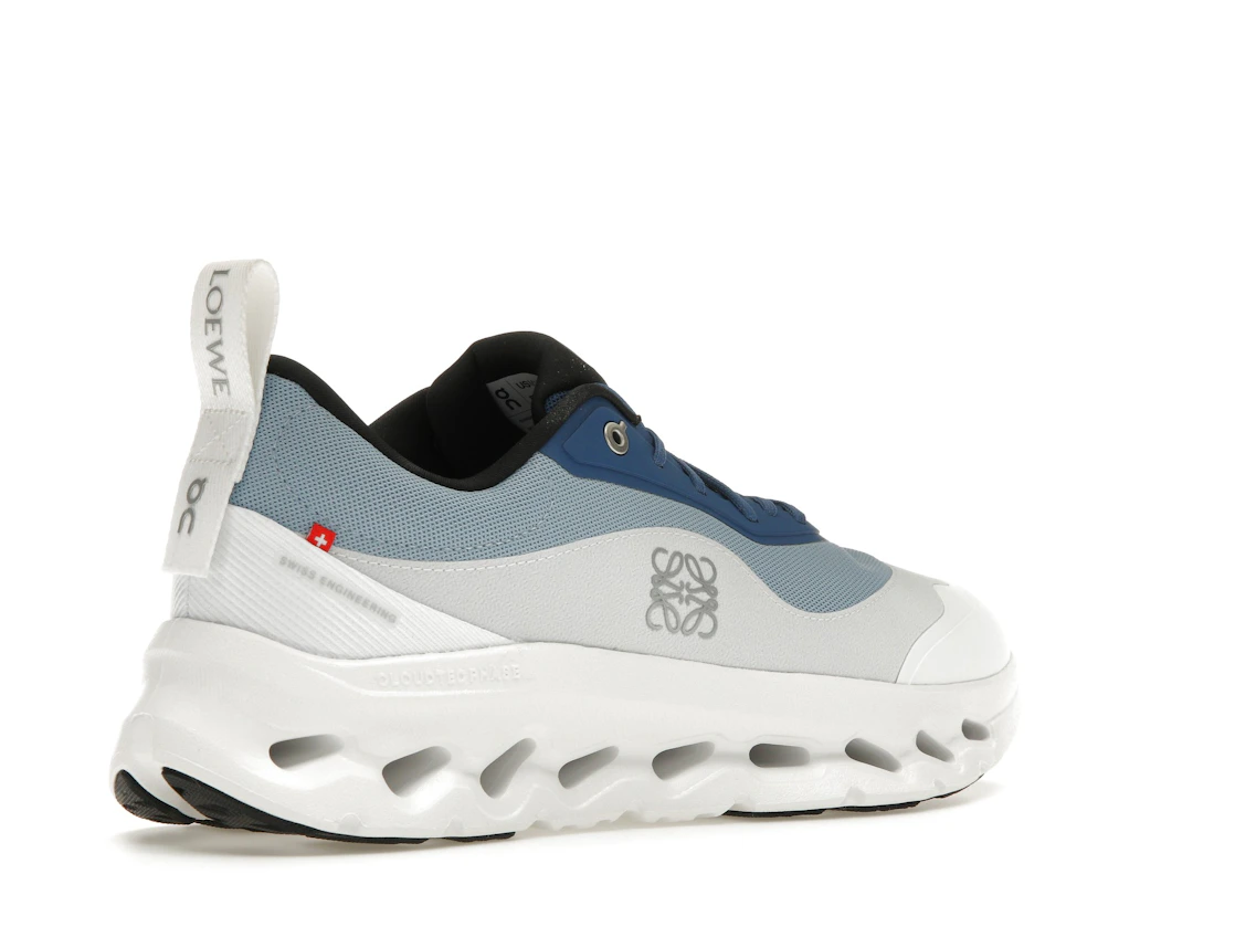 Vue 33 de On Running Cloudtilt 2 LOEWE Blue White