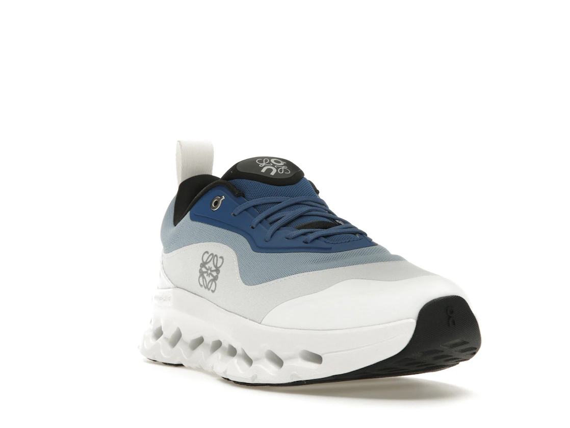 Vue 7 de On Running Cloudtilt 2 LOEWE Blue White