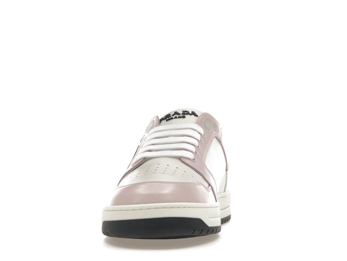 Vue 11 de Prada District Sneaker White Pink Perforated Leather 