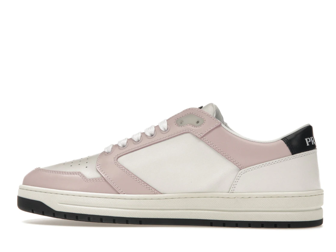 Vue 20 de Prada District Sneaker White Pink Perforated Leather 