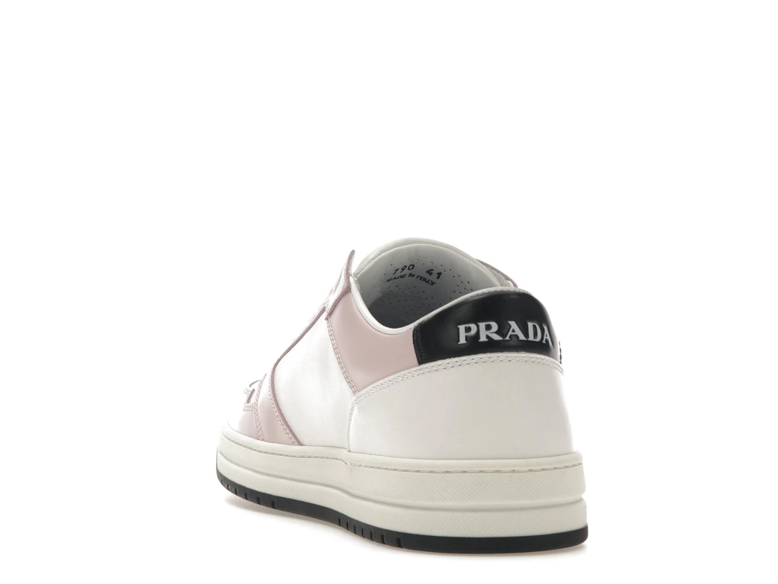 Vue 26 de Prada District Sneaker White Pink Perforated Leather 