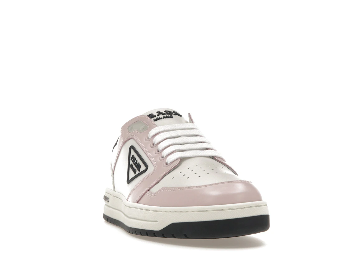 Vue 8 de Prada District Sneaker White Pink Perforated Leather 