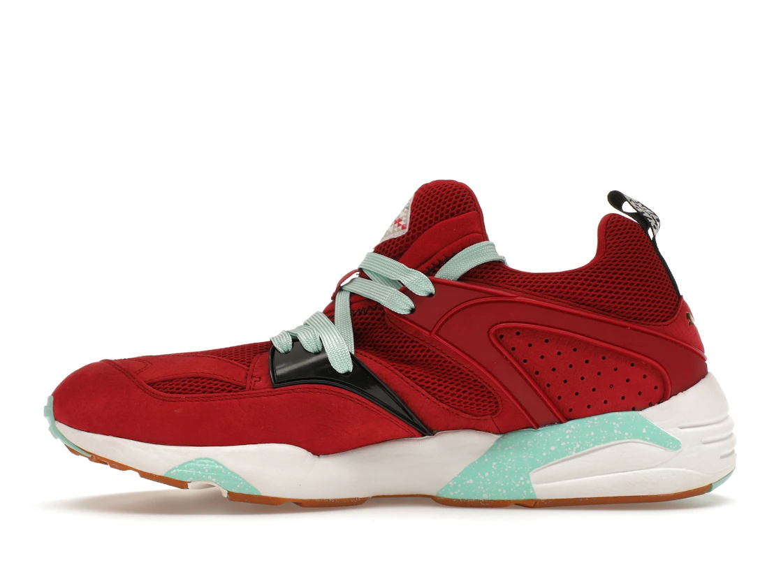 Vue 19 de Puma Blaze of Glory Sneaker Freaker Bloodbath (Special Box)
