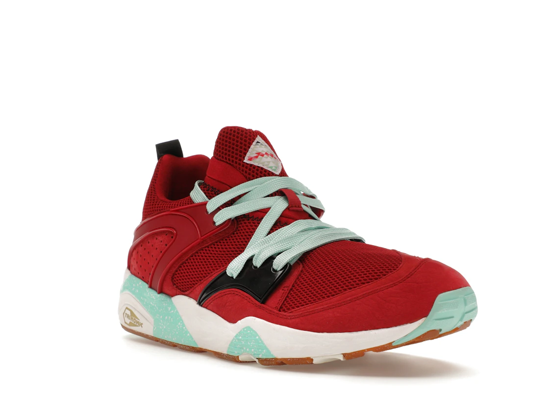 Vue 6 de Puma Blaze of Glory Sneaker Freaker Bloodbath (Special Box)