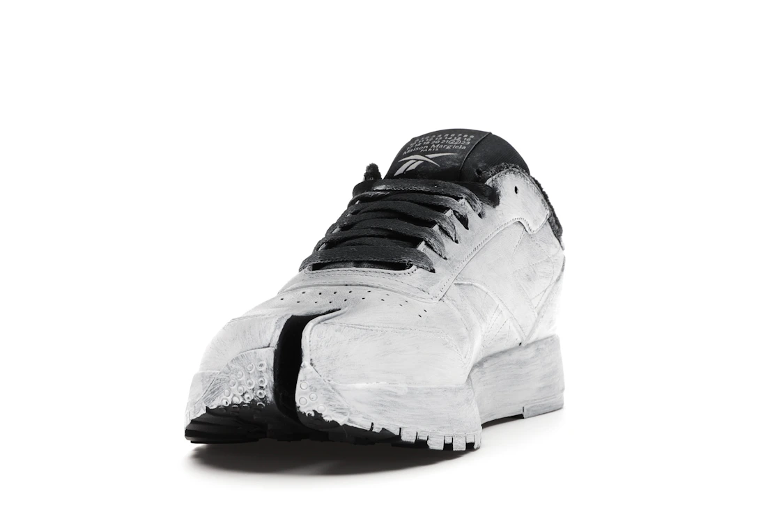 Vue 12 de Reebok Classic Leather Tabi Maison Margiela Bianchetto