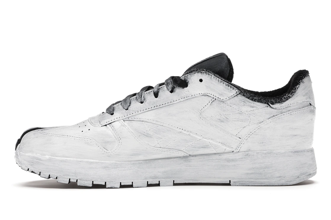 Vue 19 de Reebok Classic Leather Tabi Maison Margiela Bianchetto