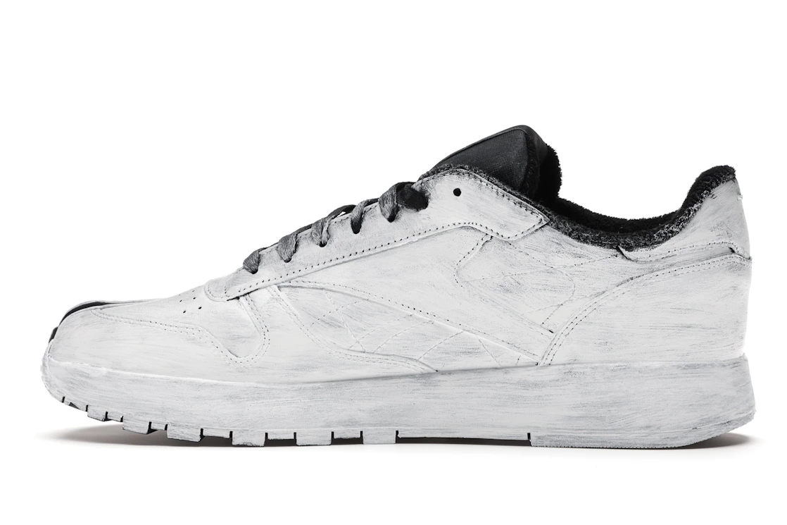 Vue 20 de Reebok Classic Leather Tabi Maison Margiela Bianchetto
