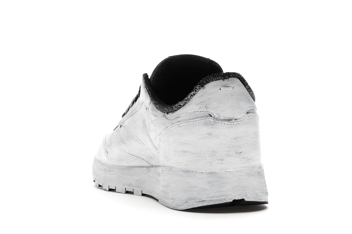 Vue 26 de Reebok Classic Leather Tabi Maison Margiela Bianchetto