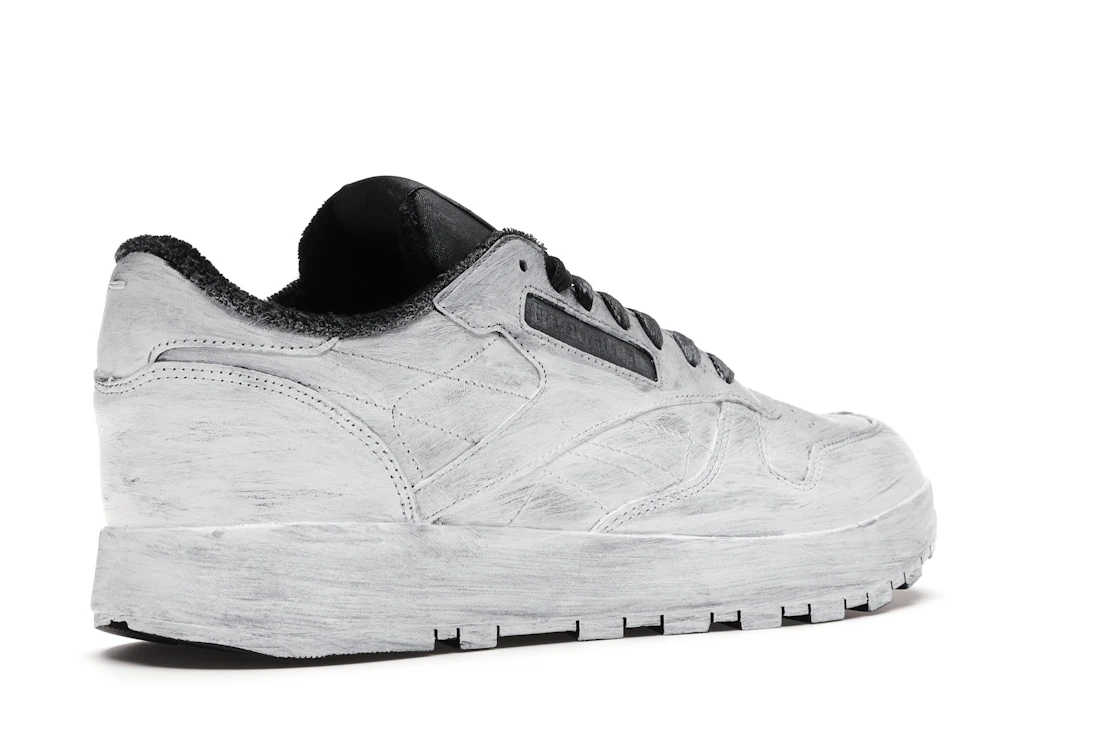 Vue 33 de Reebok Classic Leather Tabi Maison Margiela Bianchetto