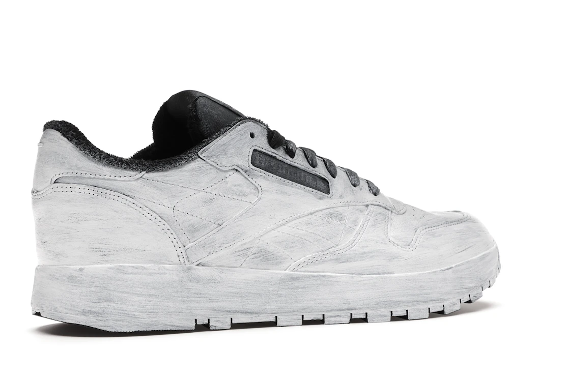 Vue 34 de Reebok Classic Leather Tabi Maison Margiela Bianchetto