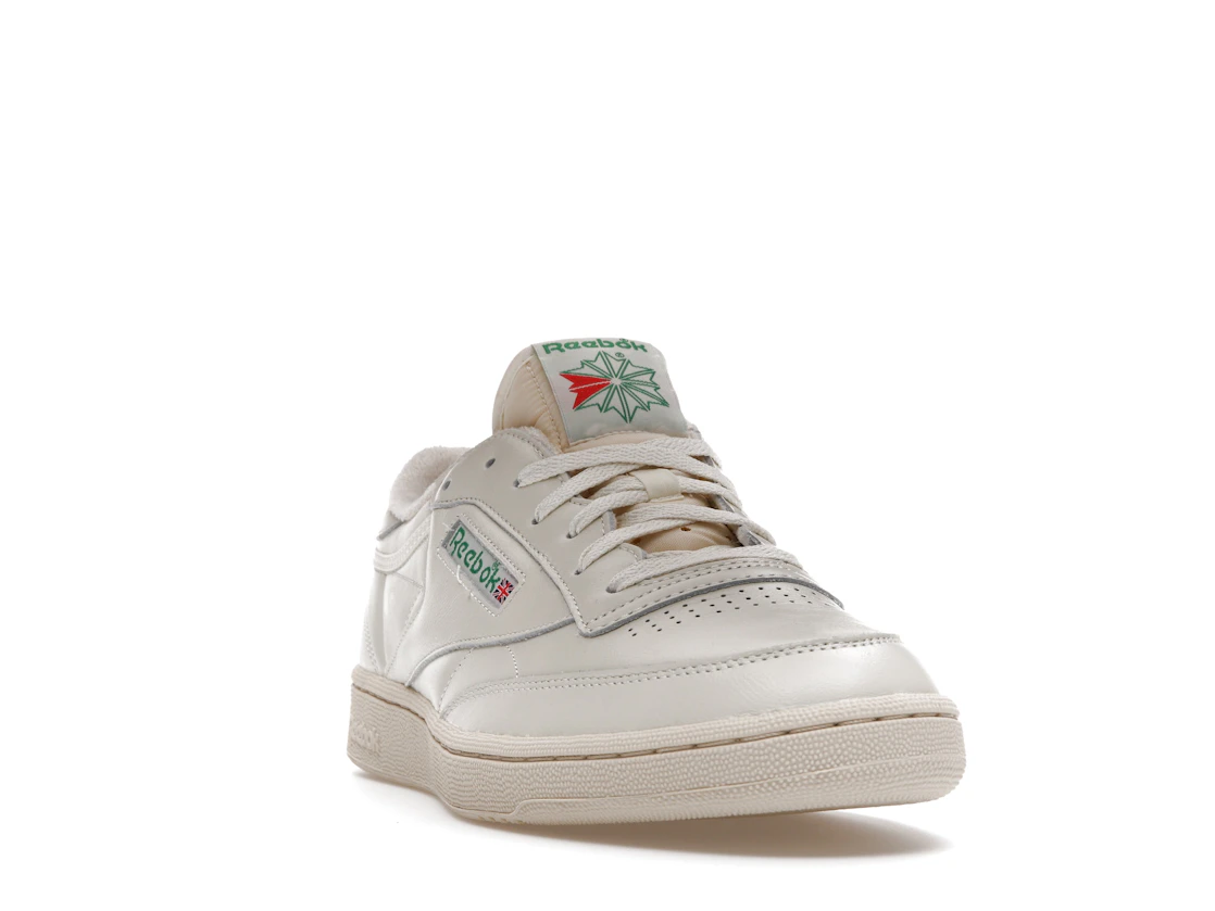 Vue 8 de Reebok Club C 85 Vintage Chalk Green