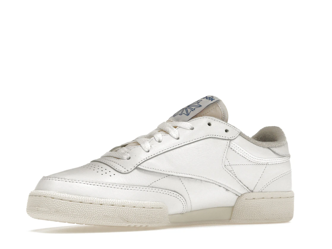 Vue 16 de Reebok Club C 85 White Vector Blue