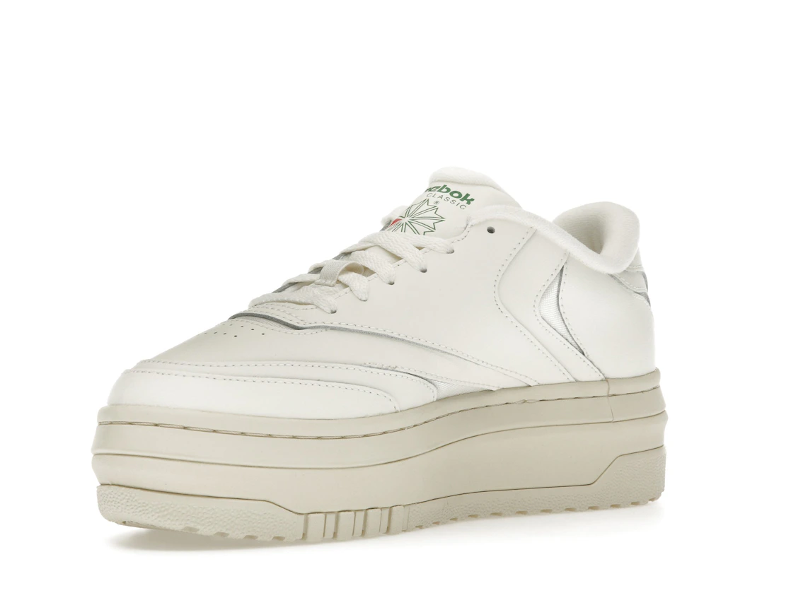 Vue 15 de Reebok Club C Extra Chalk Green 