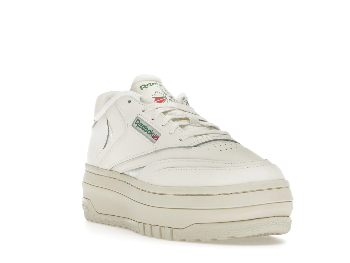 Vue 7 de Reebok Club C Extra Chalk Green 