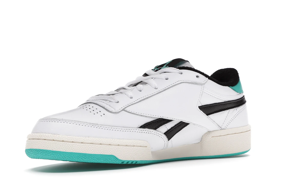 Vue 15 de Reebok Club C Revenge Assassin's Creed Valhalla