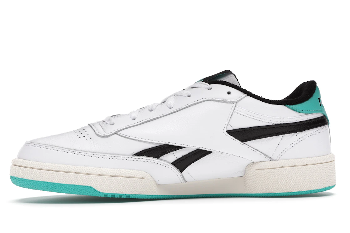 Vue 18 de Reebok Club C Revenge Assassin's Creed Valhalla