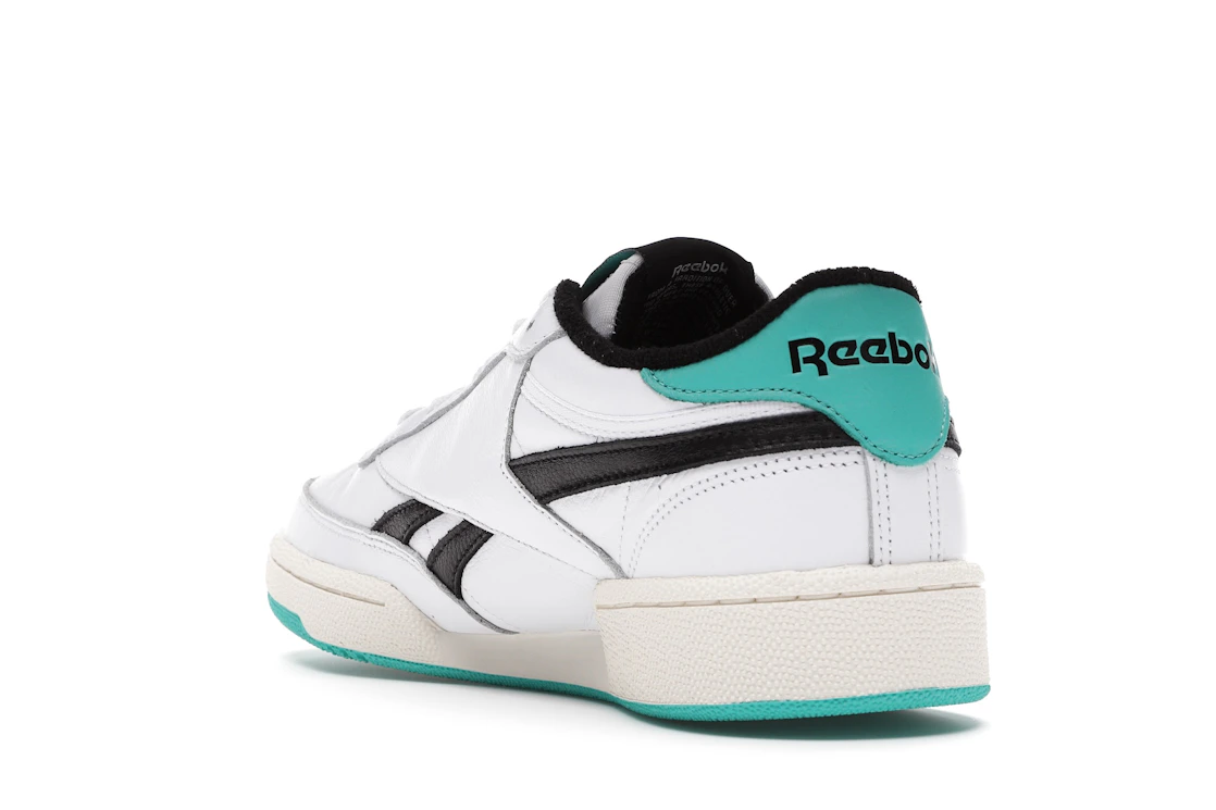 Vue 25 de Reebok Club C Revenge Assassin's Creed Valhalla