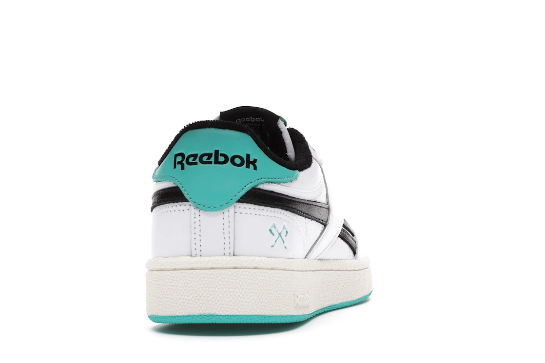 Vue 29 de Reebok Club C Revenge Assassin's Creed Valhalla