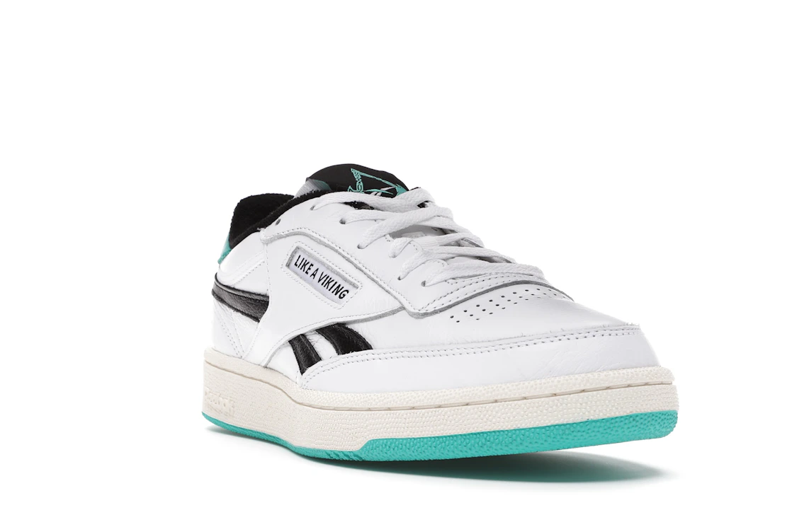 Vue 7 de Reebok Club C Revenge Assassin's Creed Valhalla
