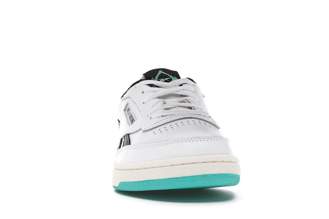 Vue 9 de Reebok Club C Revenge Assassin's Creed Valhalla