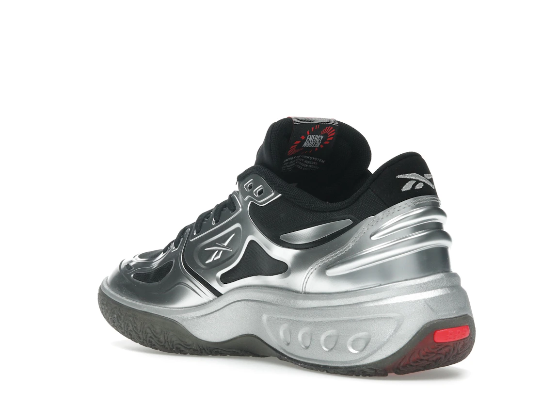 Vue 24 de Reebok Engine A Mobius Re-Boot